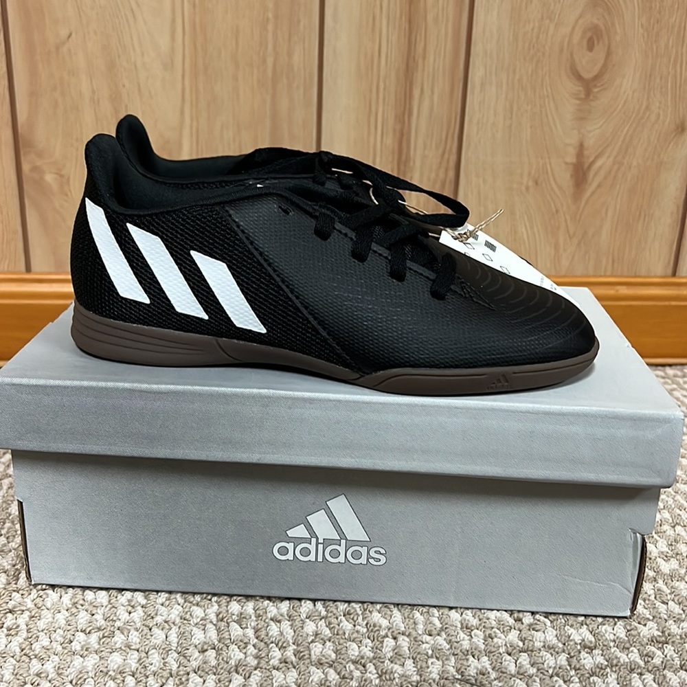Kids adidas sneakers size 2.5
